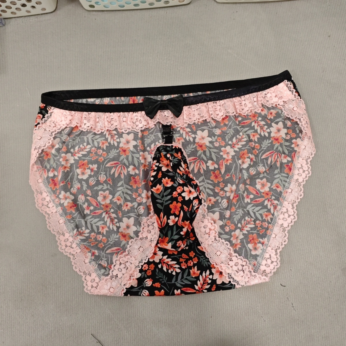 Handmade Floral Sexy Cute Man  - đánh giá và giá Embellish Knit